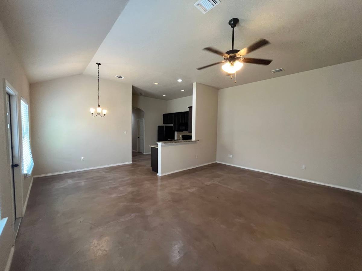 House for rent at 698 Saengerhalle Rd, New Braunfels, TX 78130