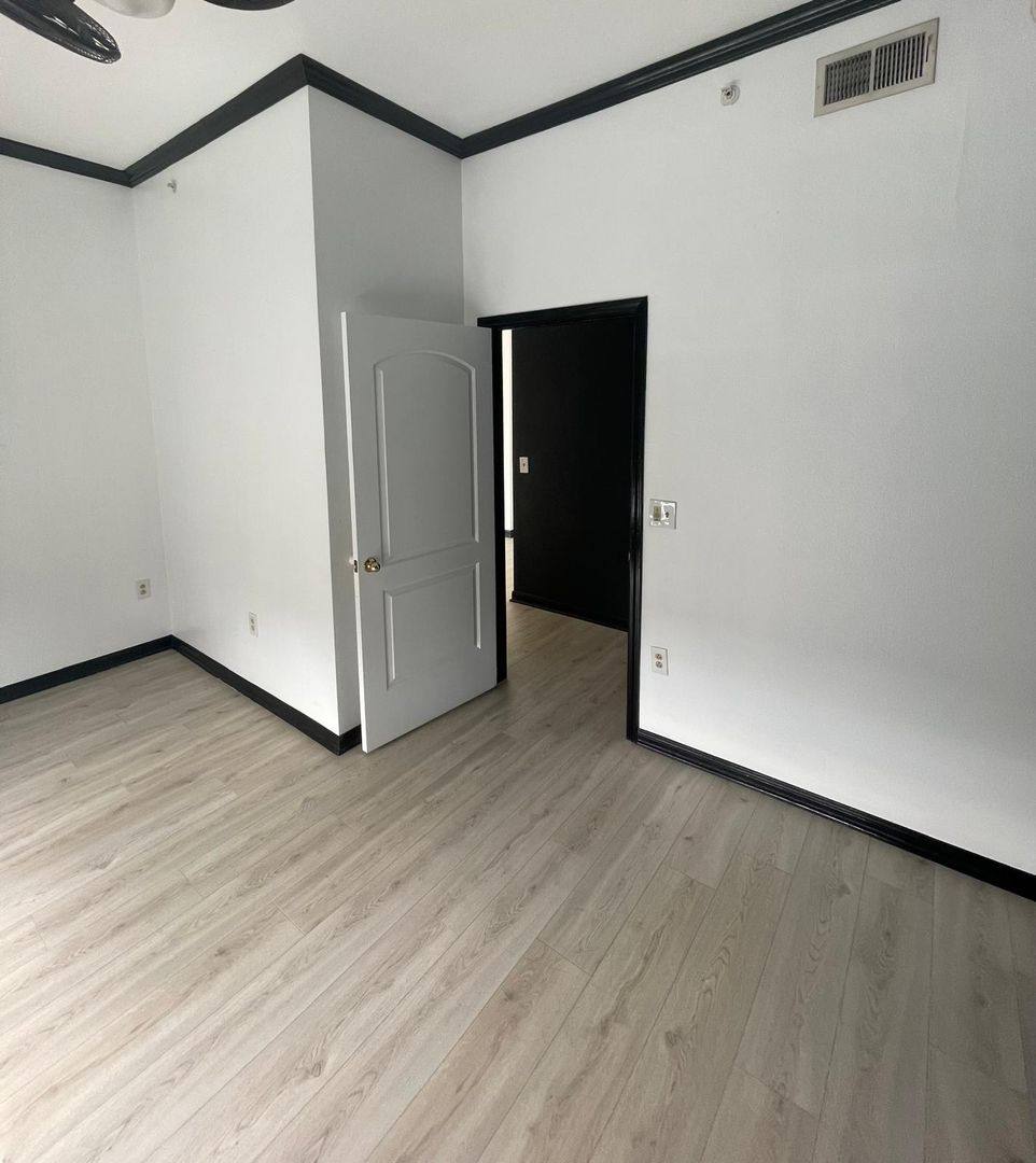 Condo for rent at 3225 Turtle Creek Blvd, Dallas, TX 75219