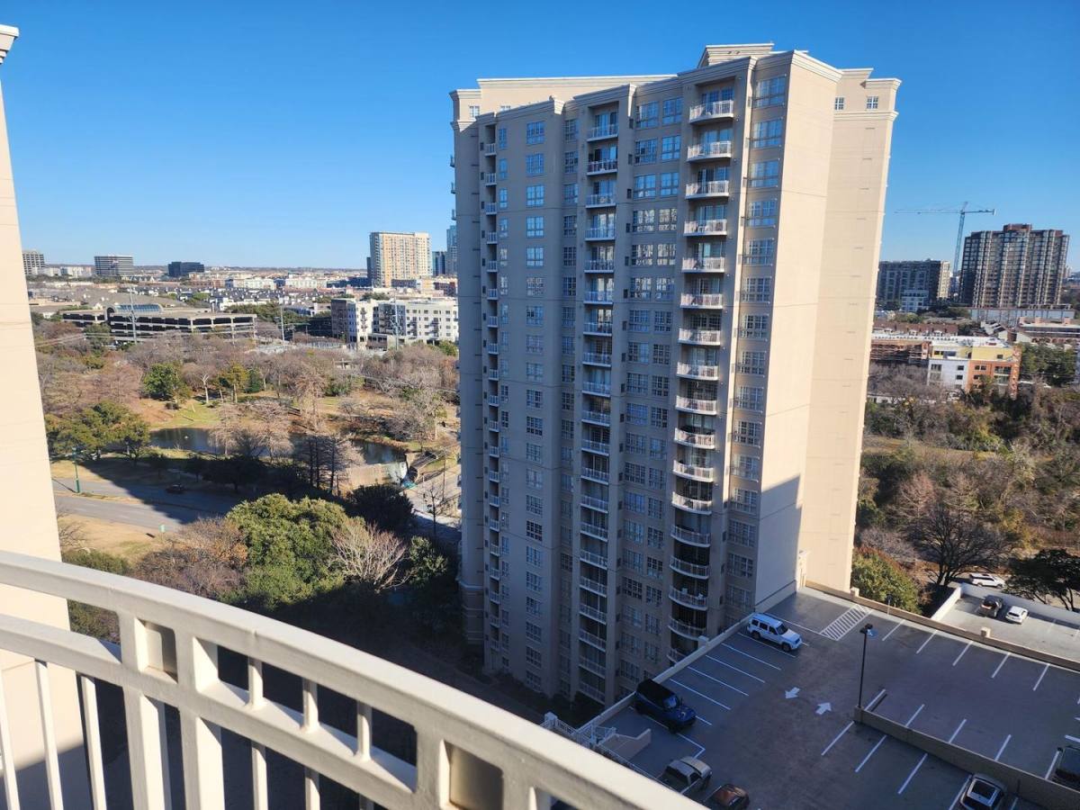 Condo for rent at 3225 Turtle Creek Blvd, Dallas, TX 75219