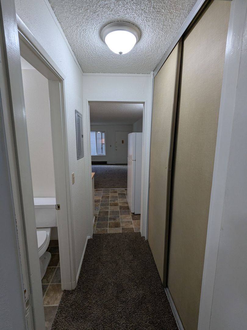 Apartment for rent at 1720-1738 Broadway St NE, Salem, OR 97301