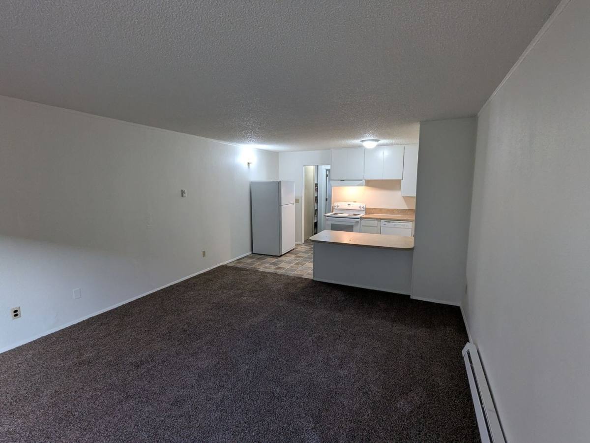 Apartment for rent at 1720-1738 Broadway St NE, Salem, OR 97301
