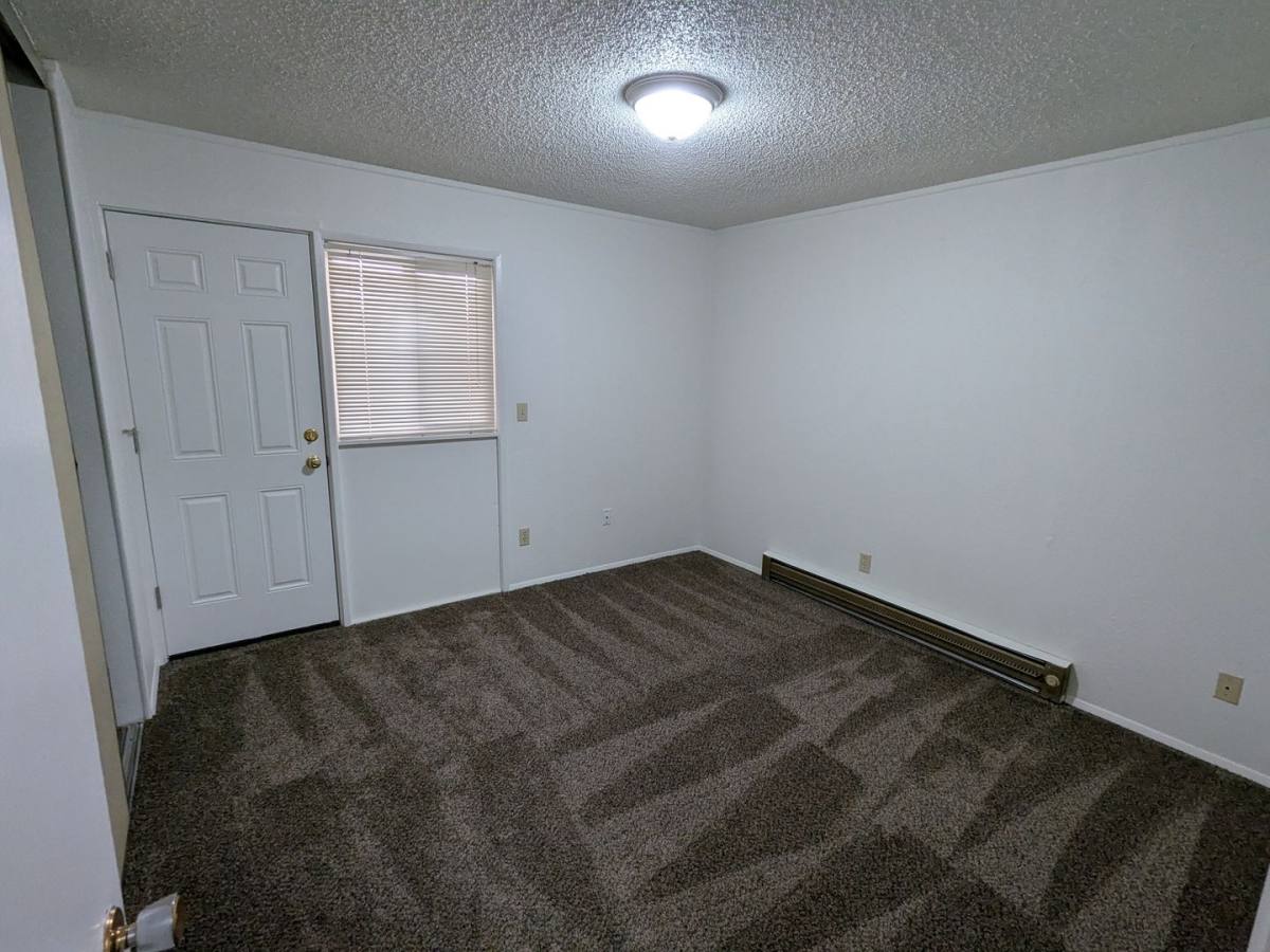Apartment for rent at 1720-1738 Broadway St NE, Salem, OR 97301