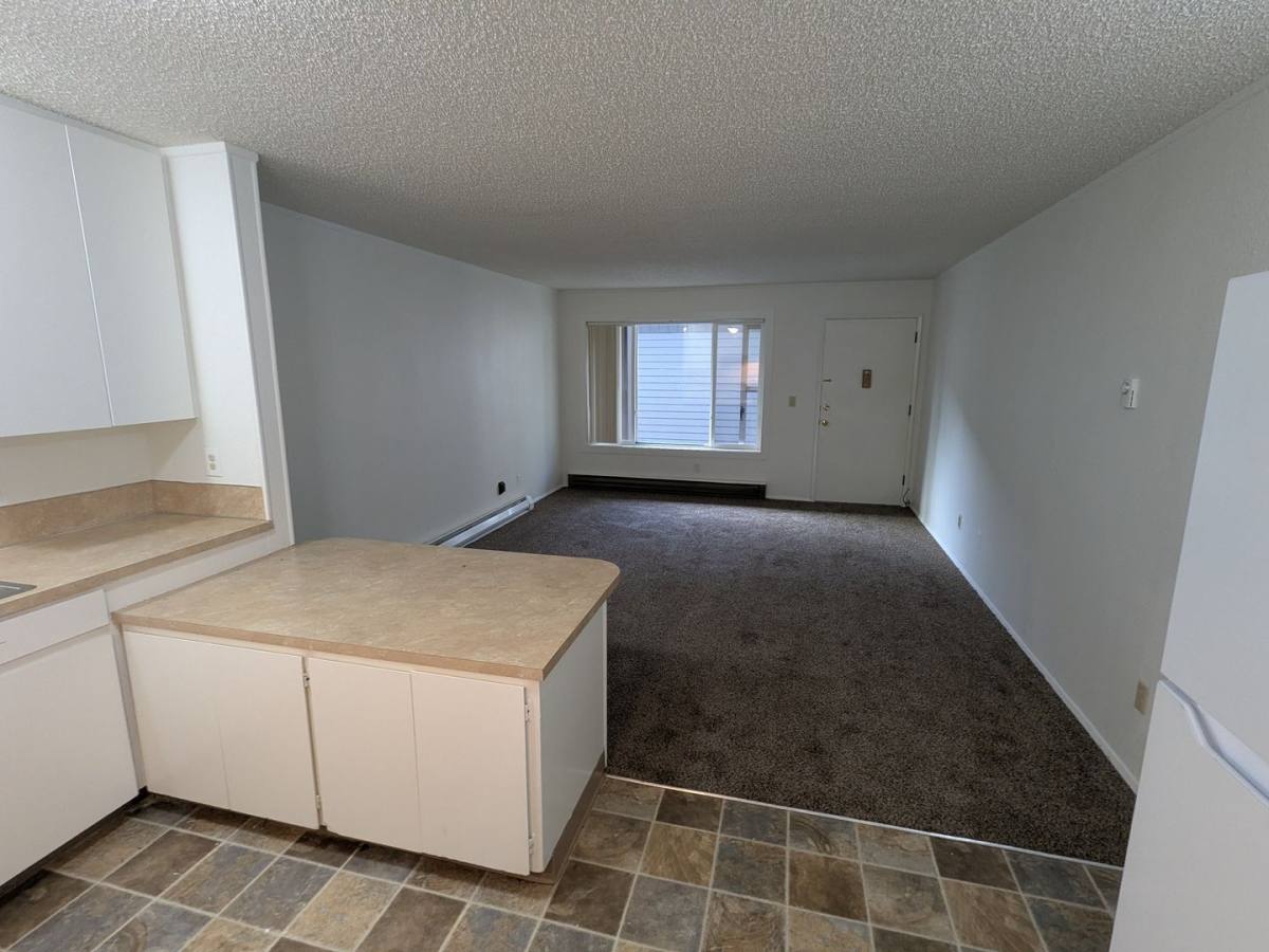 Apartment for rent at 1720-1738 Broadway St NE, Salem, OR 97301