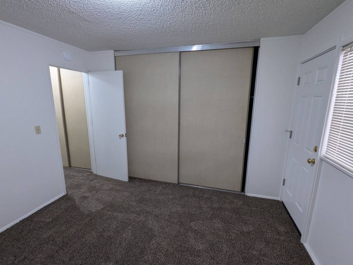 Apartment for rent at 1720-1738 Broadway St NE, Salem, OR 97301
