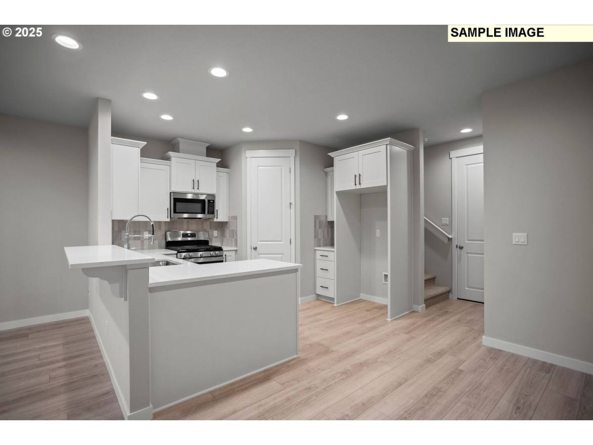 Townhouse for rent at 18426 NE 46th Place, Vancouver, WA 98686