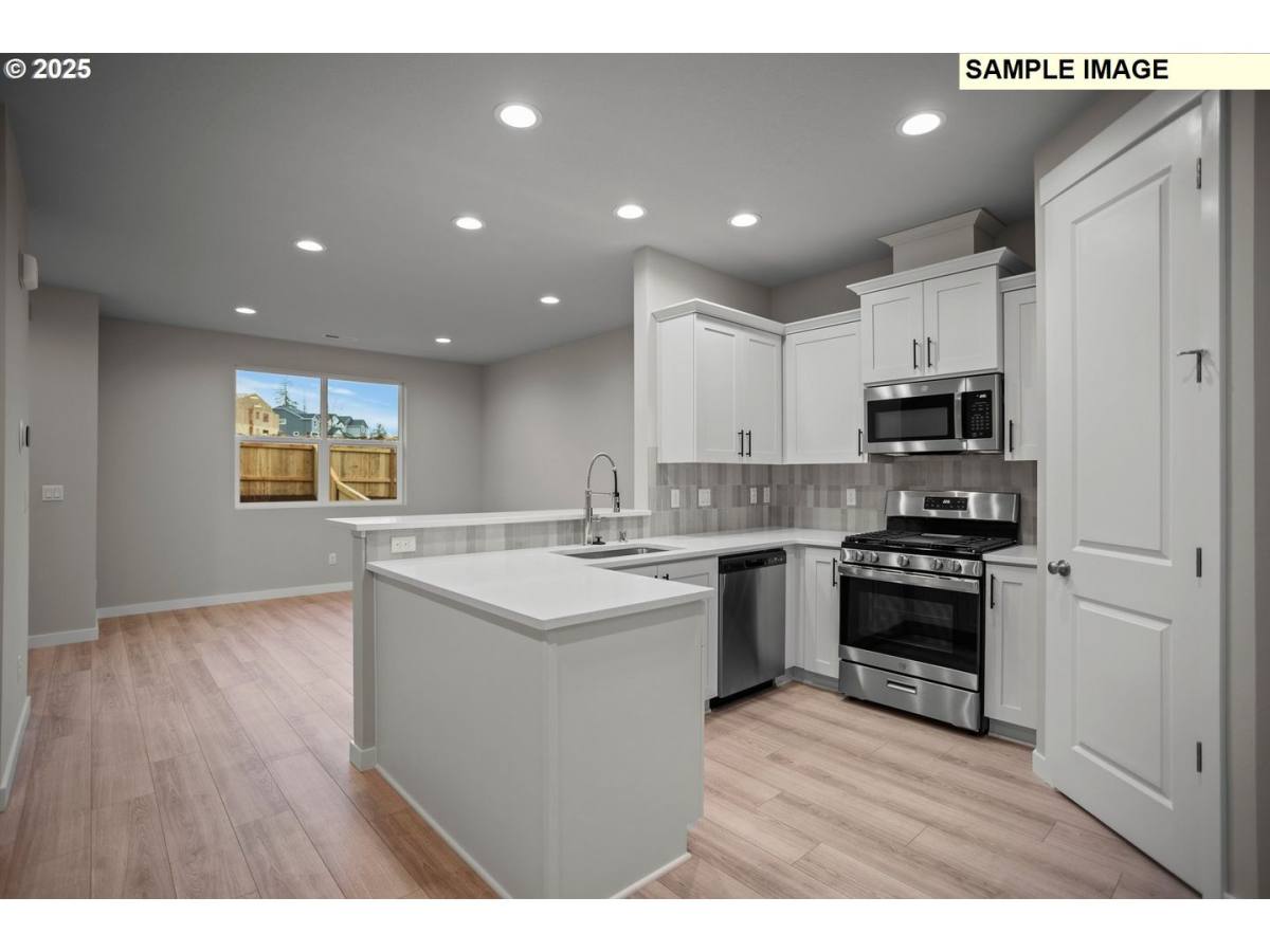 Townhouse for rent at 18426 NE 46th Place, Vancouver, WA 98686