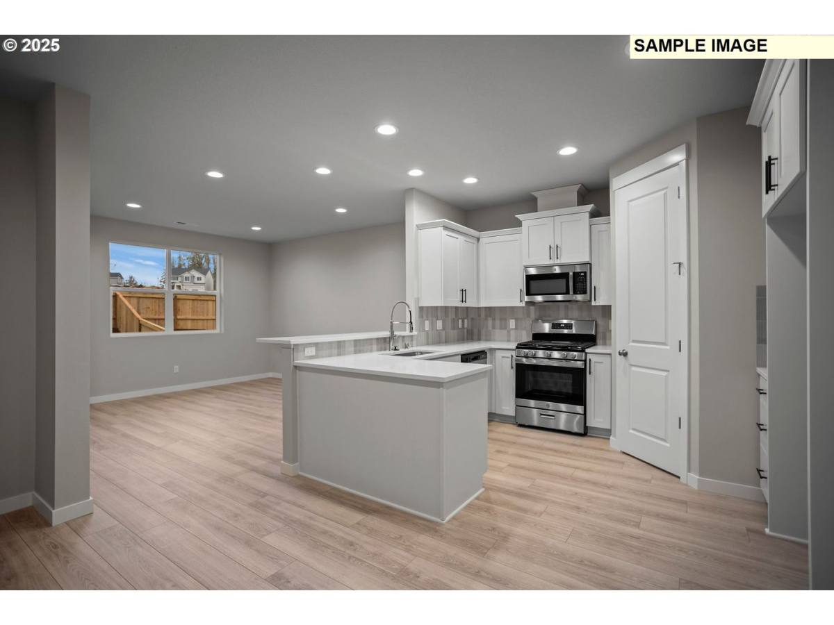 Townhouse for rent at 18426 NE 46th Place, Vancouver, WA 98686