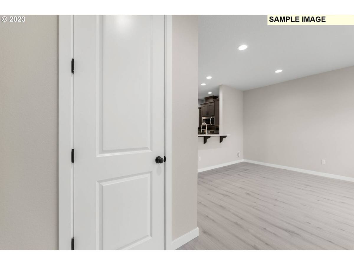 Townhouse for rent at 18426 NE 46th Place, Vancouver, WA 98686