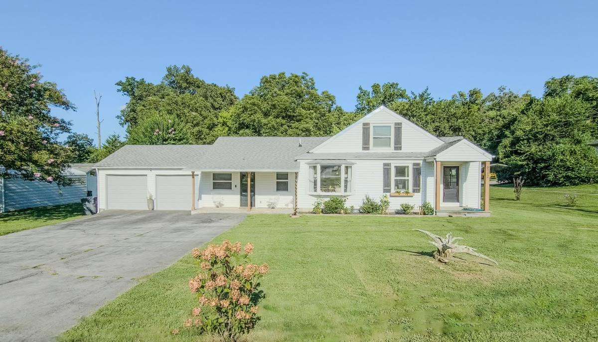 House for rent at 6112 Sevierville Pike, Knoxville, TN 37920
