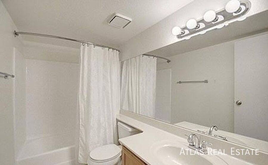 Condo for rent at 18811 N 19th Ave #2004, Phoenix, AZ 85027