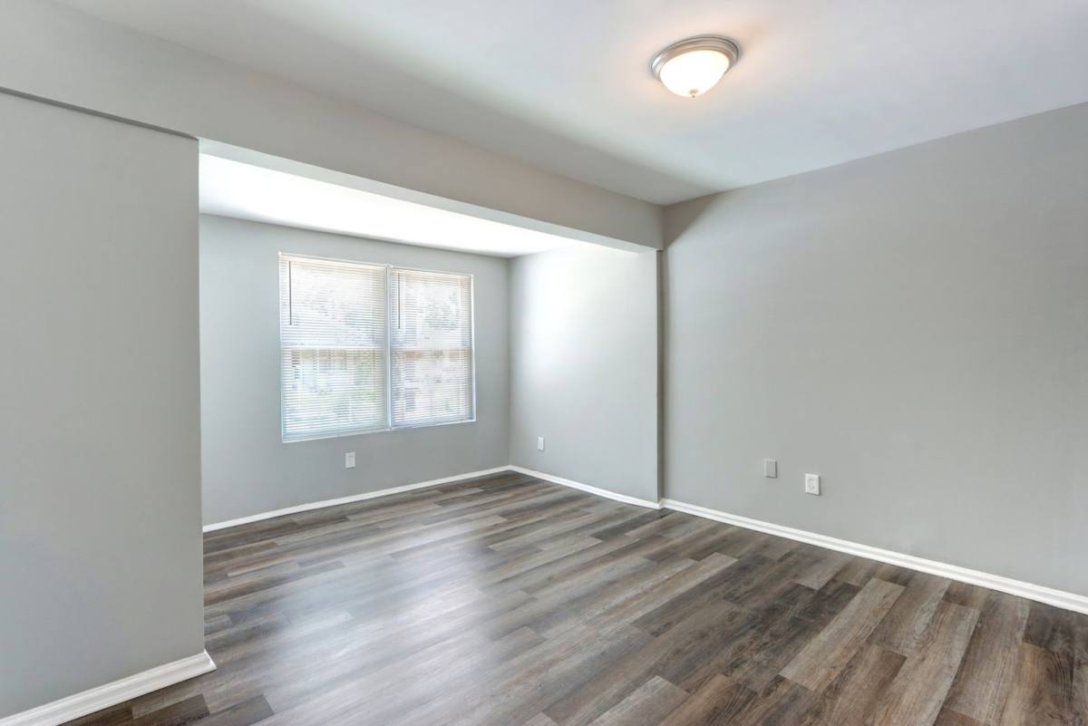 Apartment for rent at 917 W Victory Dr, Savannah, GA 31405