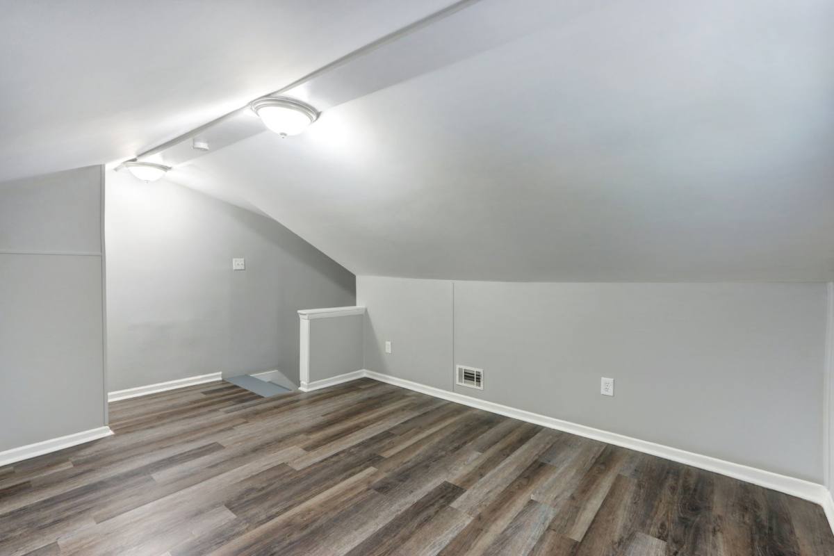 Apartment for rent at 917 W Victory Dr, Savannah, GA 31405