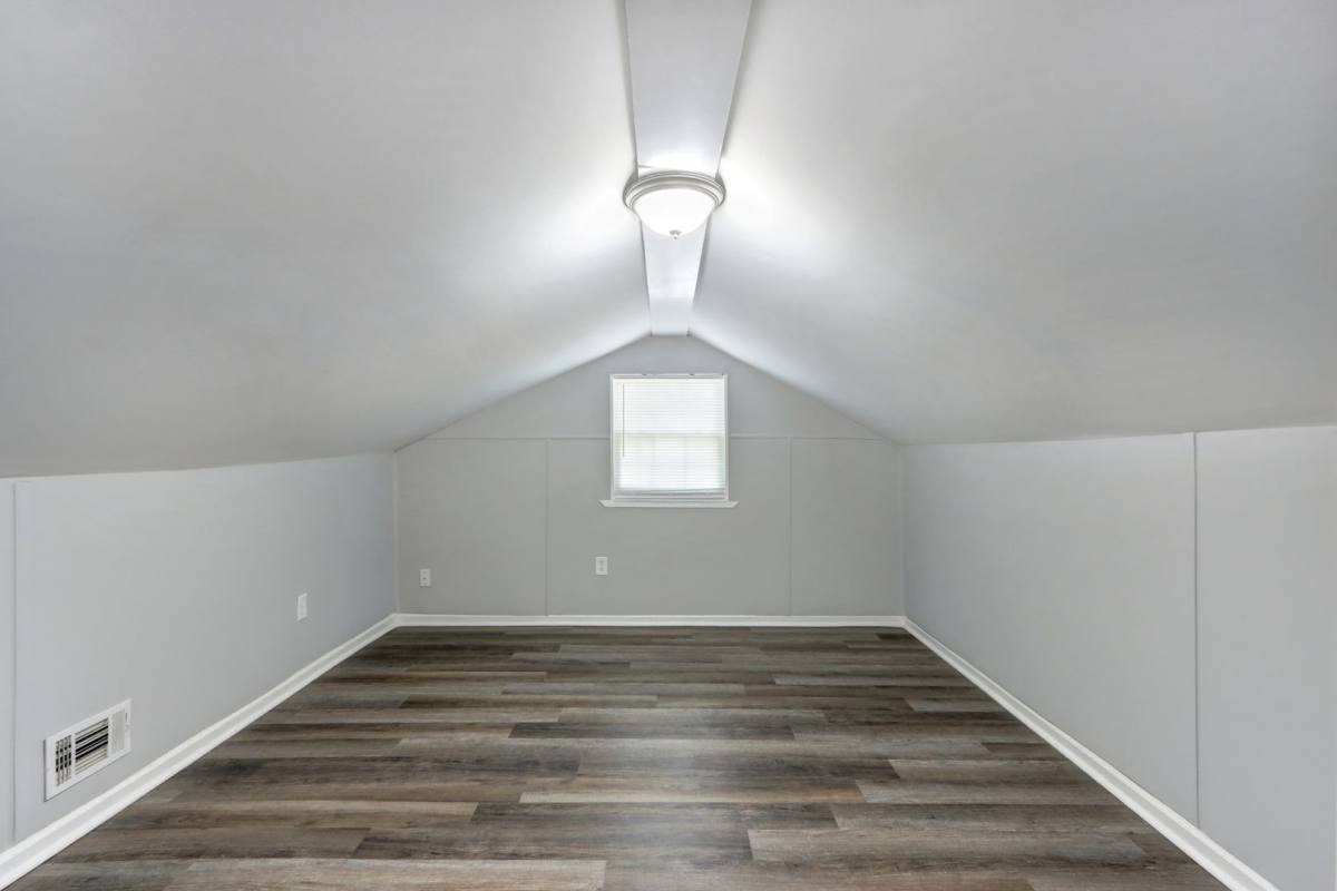 Apartment for rent at 917 W Victory Dr, Savannah, GA 31405