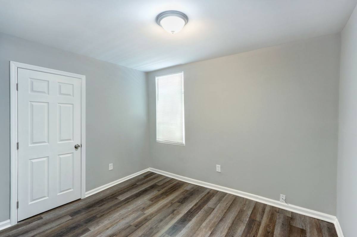 Apartment for rent at 917 W Victory Dr, Savannah, GA 31405