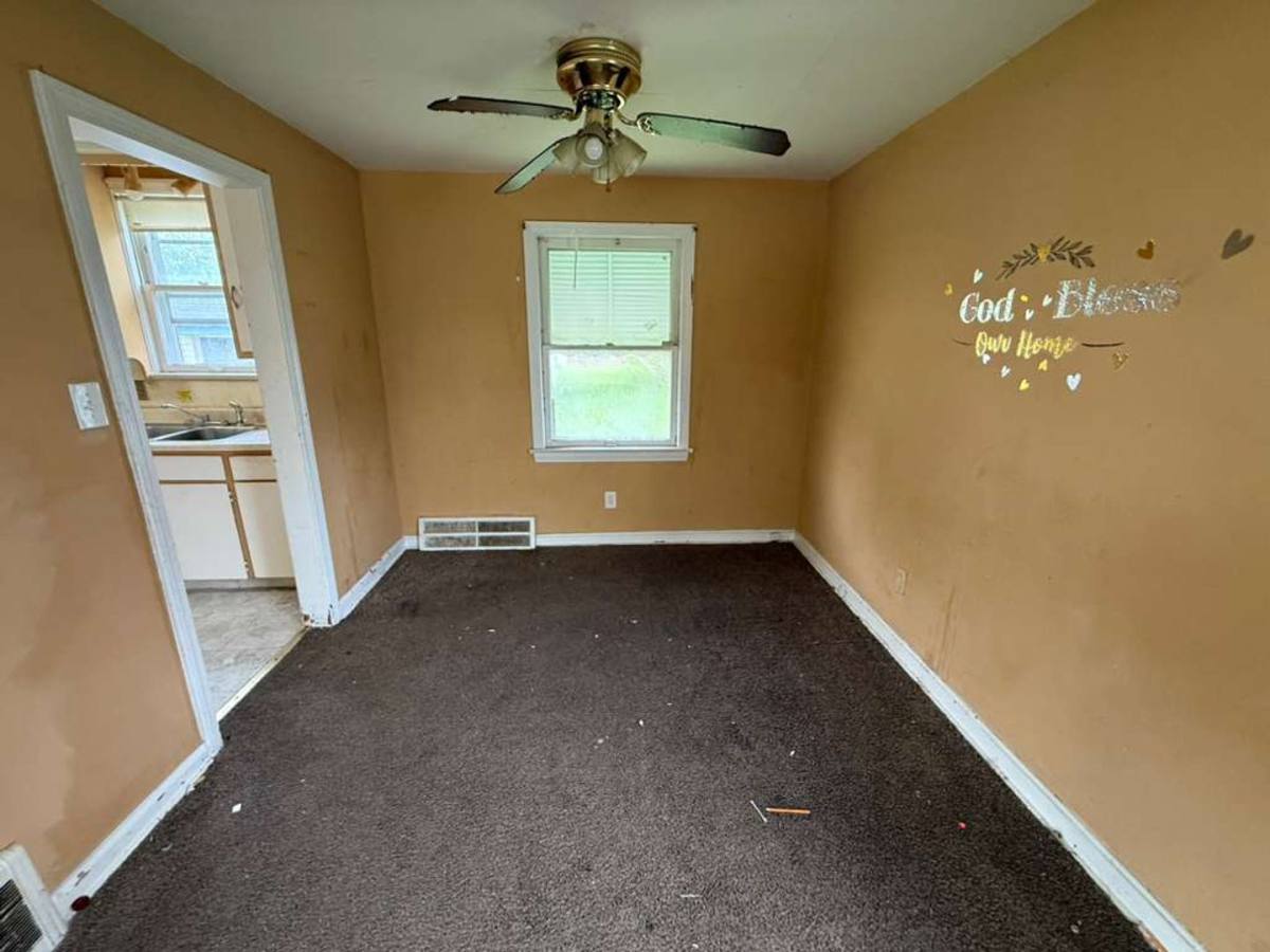 House for rent at 5470 Hollywood, Maple Heights, OH 44137