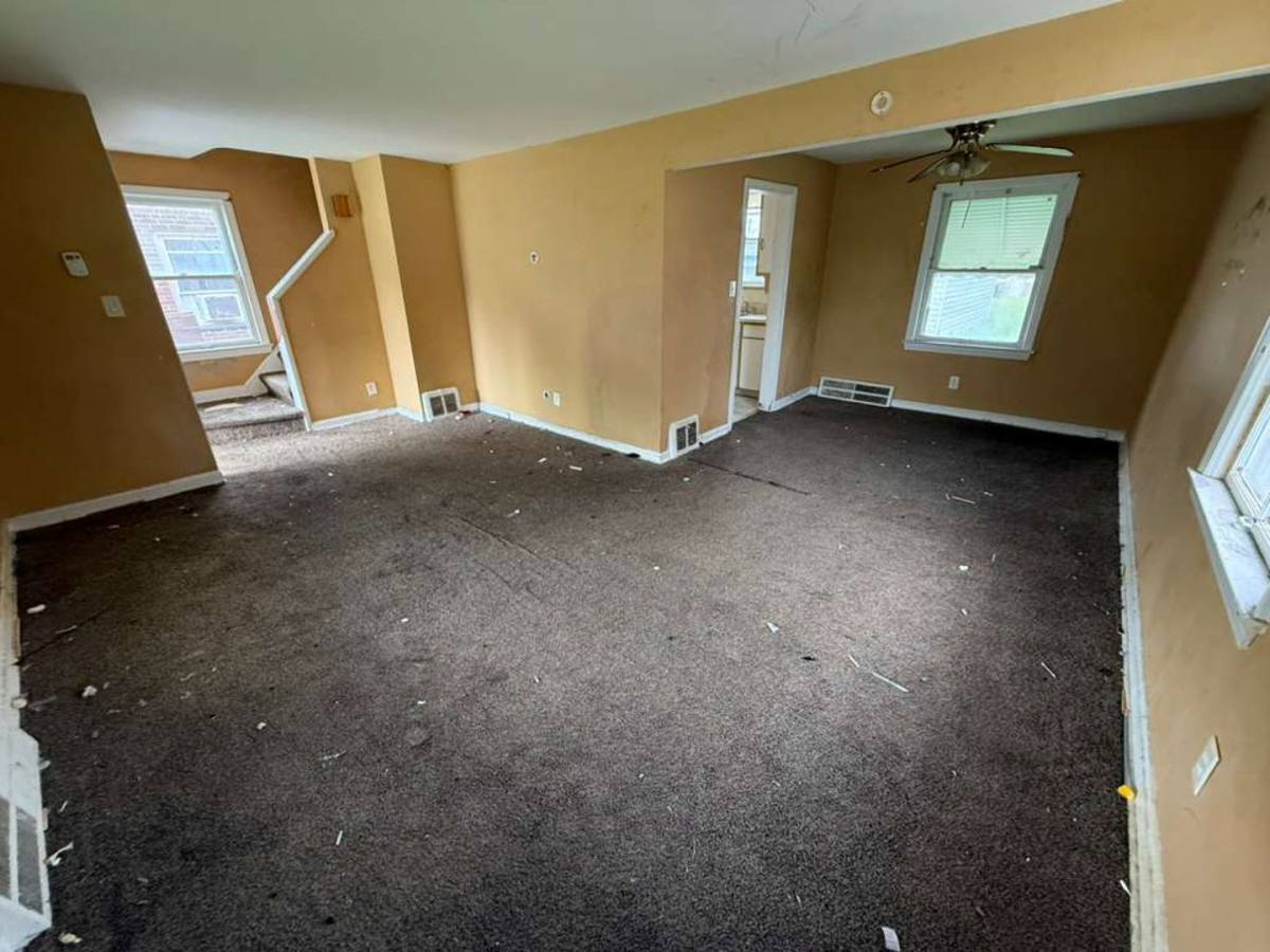 House for rent at 5470 Hollywood, Maple Heights, OH 44137
