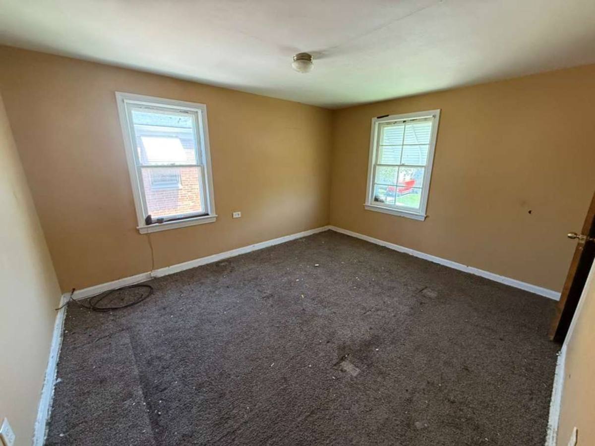 House for rent at 5470 Hollywood, Maple Heights, OH 44137