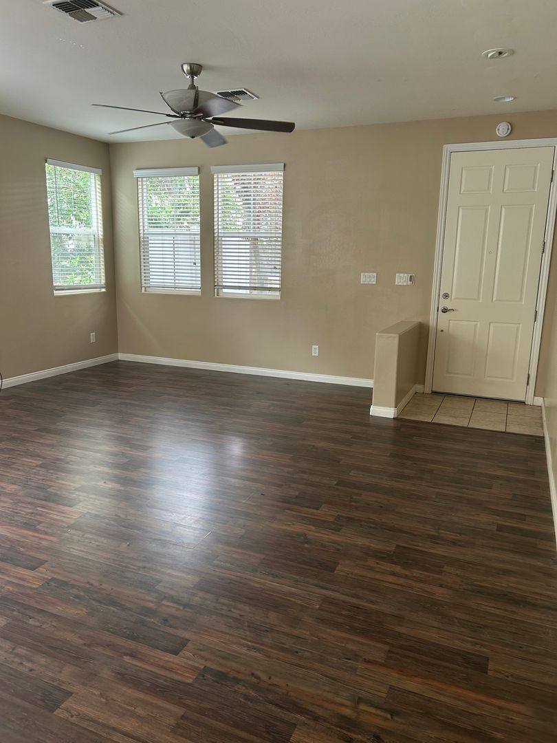 House for rent at 1925 Holt Rinehart Ave, Bakersfield, CA 93311