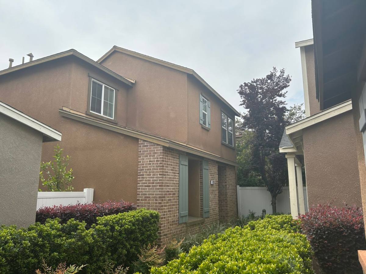 House for rent at 1925 Holt Rinehart Ave, Bakersfield, CA 93311