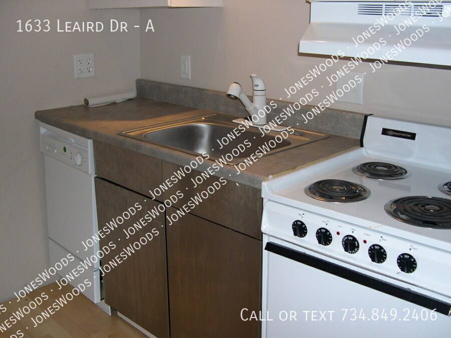 Apartment for rent at 1633 Leaird Dr #A, Ann Arbor, MI 48105
