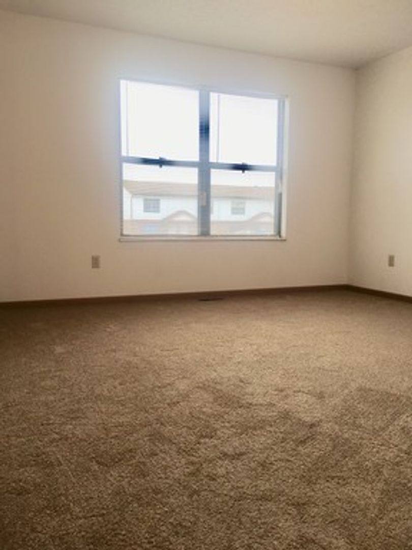 Apartment for rent at 111 Carter St, Saint Robert, MO 65584