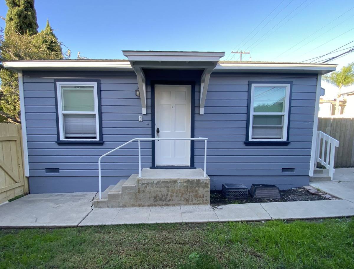Apartment for rent at 4635-4637 Arizona St, San Diego, CA 92116
