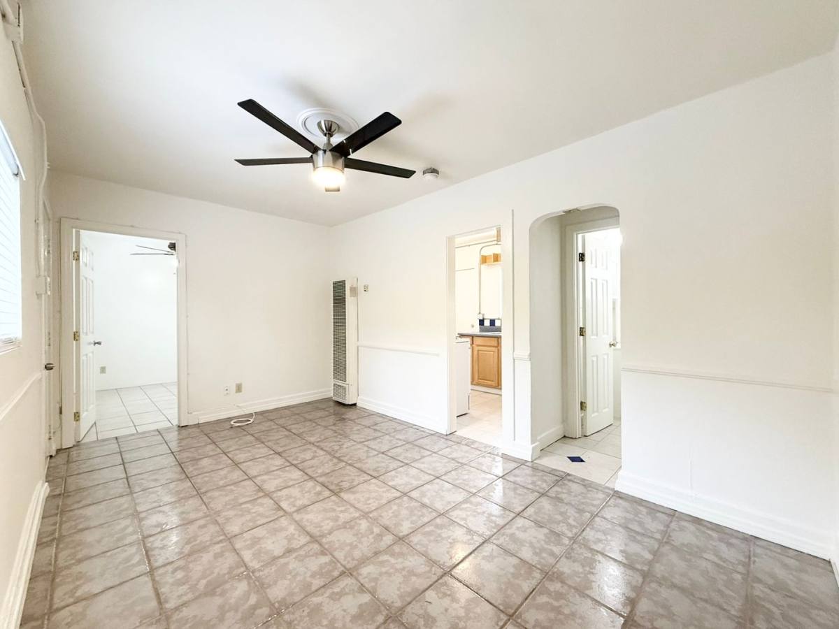 Apartment for rent at 400 Civic Center Dr E, Oceanside, CA 92054