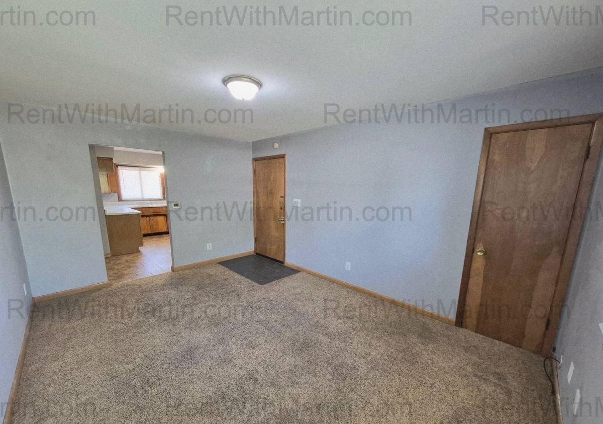 Apartment for rent at 237 Miriam Dr, Waterloo, IA 50702