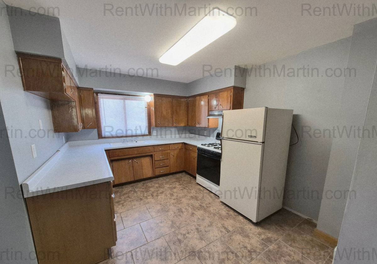 Apartment for rent at 237 Miriam Dr, Waterloo, IA 50702