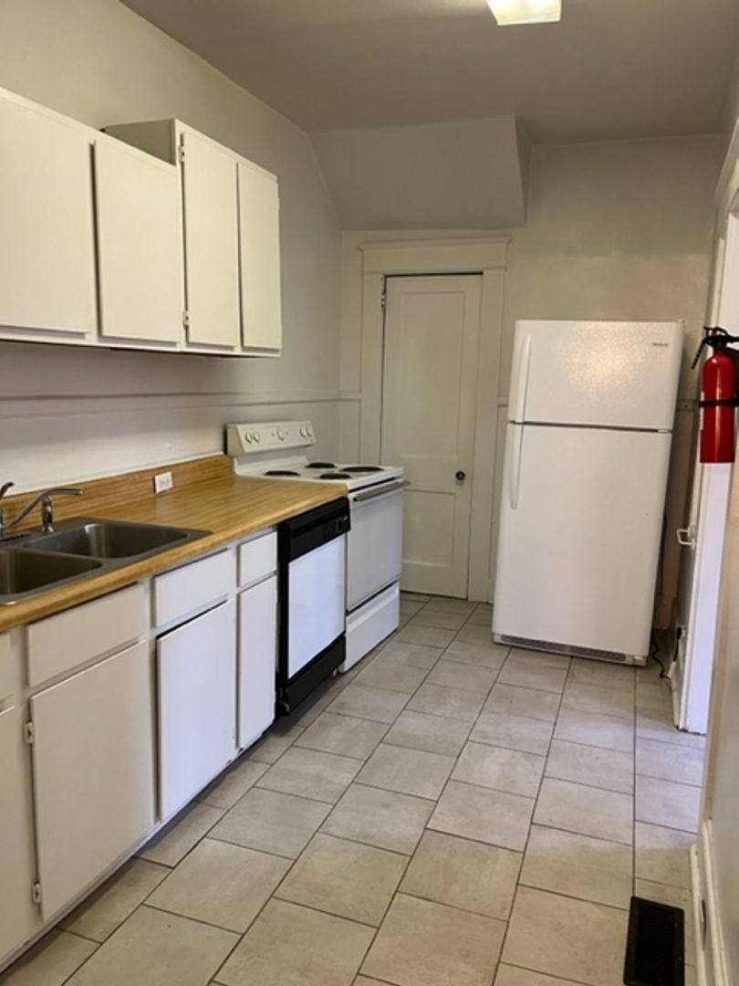 Apartment for rent at 1425 33rd St So, Birmingham, AL 35205