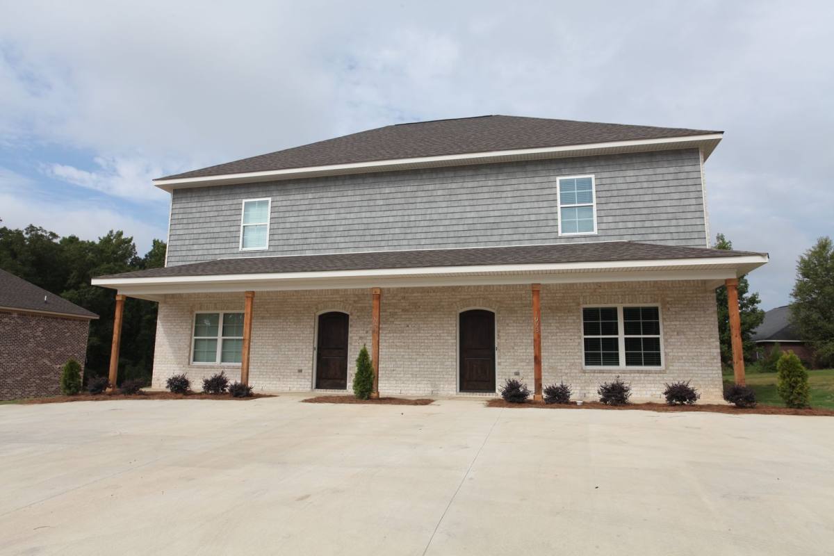 Townhouse for rent at 2013 Downs Way, Auburn, AL 36830