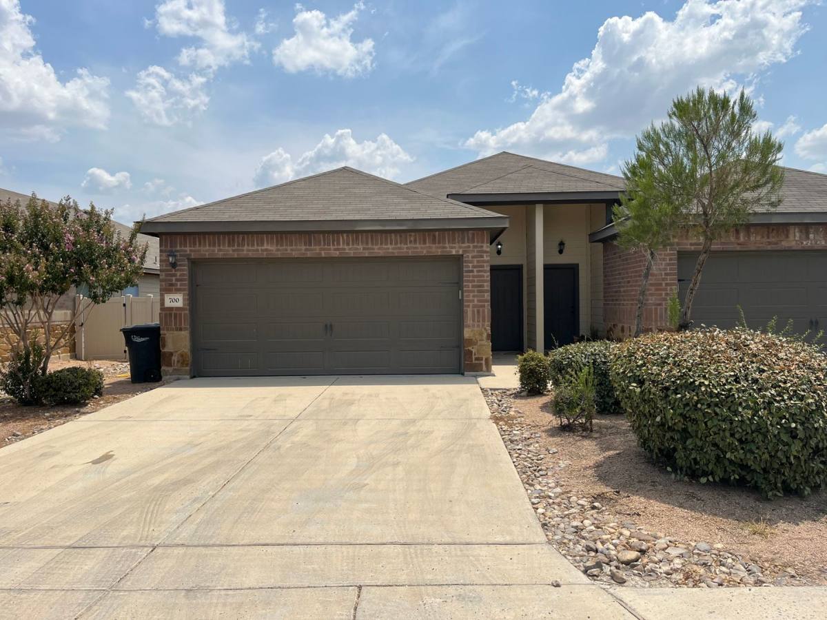 House for rent at 700 Saengerhalle Rd, New Braunfels, TX 78130