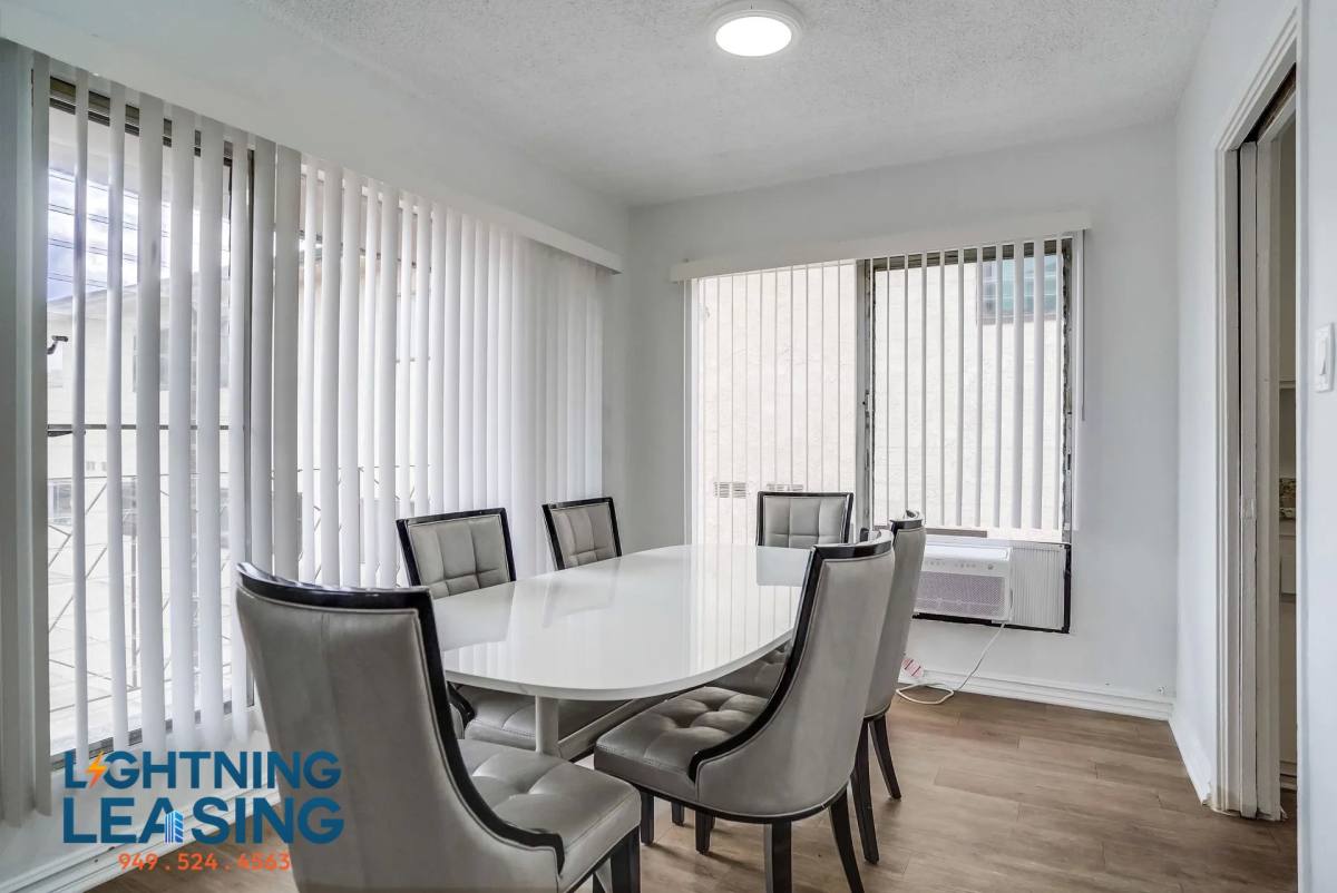 Apartment for rent at 12310 Chandler Blvd #41A, Valley Village, CA 91607