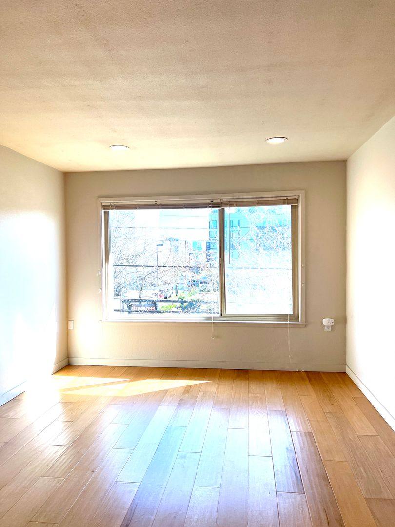 Apartment for rent at 844 NE 69th St, Seattle, WA 98115