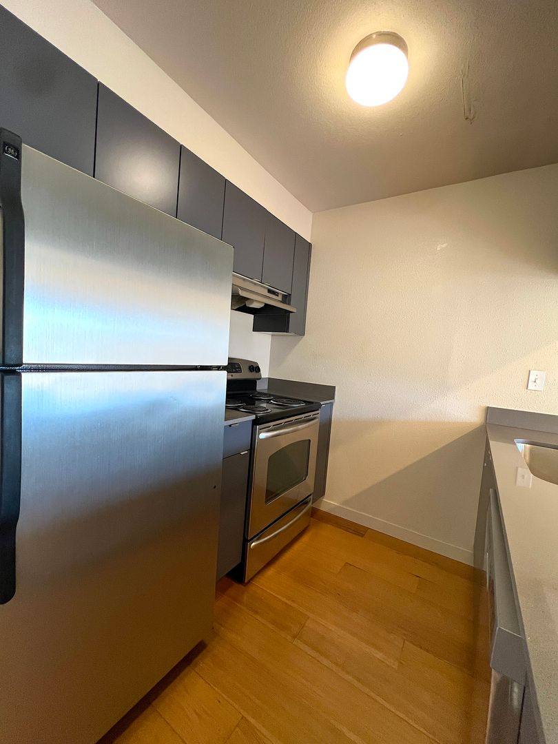 Apartment for rent at 844 NE 69th St, Seattle, WA 98115