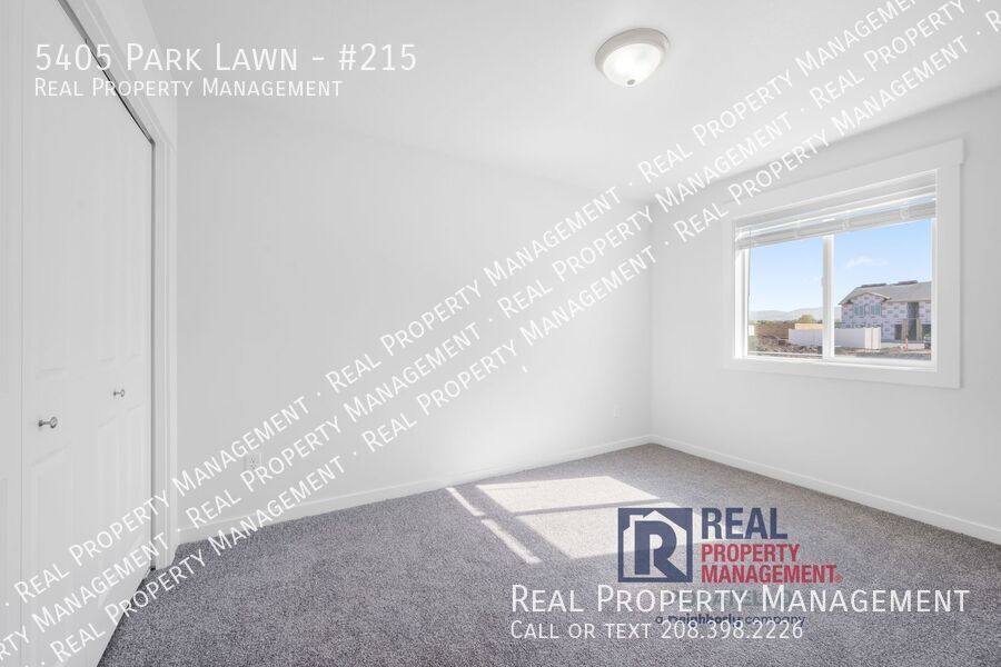 Apartment for rent at 5405 Park Lawn #215, Pocatello, ID 83202