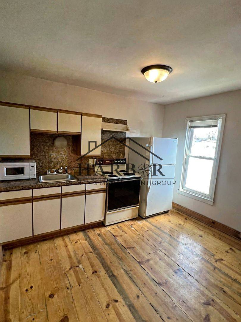 Apartment for rent at 24 W Main St #5, Hayfield, MN 55940