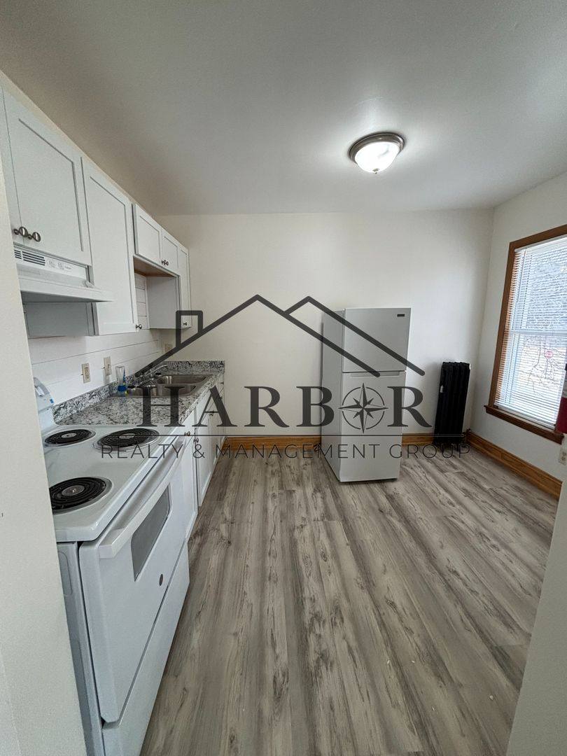 Apartment for rent at 24 W Main St #4, Hayfield, MN 55940