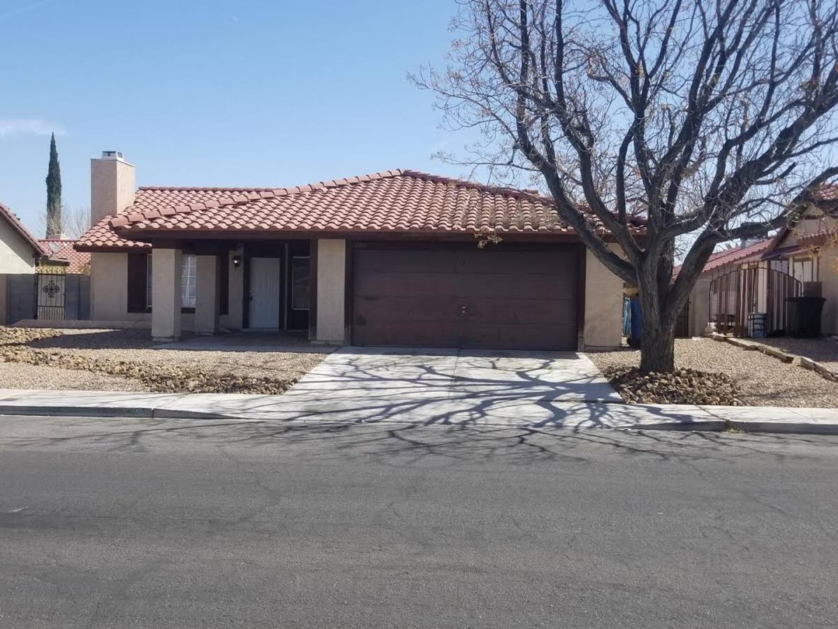 House for rent at 3309 N Miramar Dr, Las Vegas, NV 89108