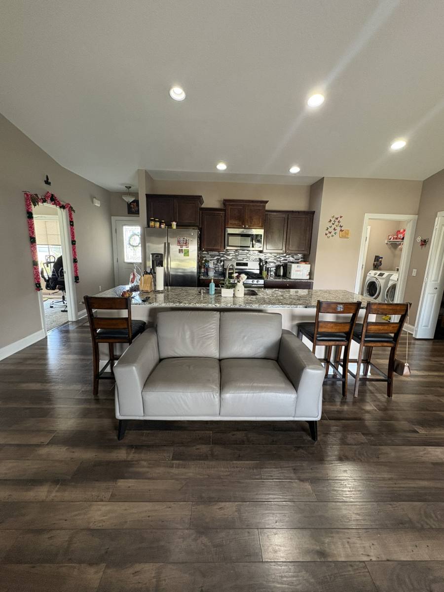 House for rent at 5668 Prairie Grass Dr, Johnston, IA 50131