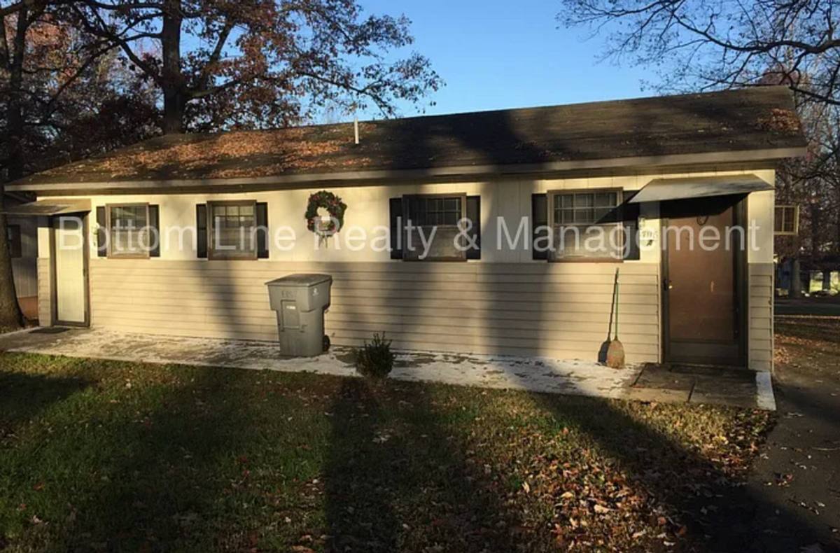 Apartment for rent at 220 Morningside Rd, Charlotte, NC 28214