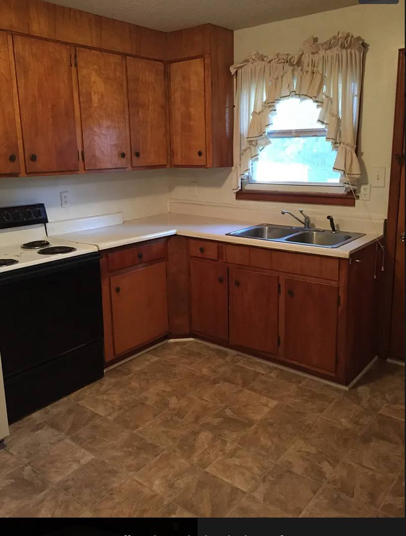 Apartment for rent at 220 Morningside Rd, Charlotte, NC 28214