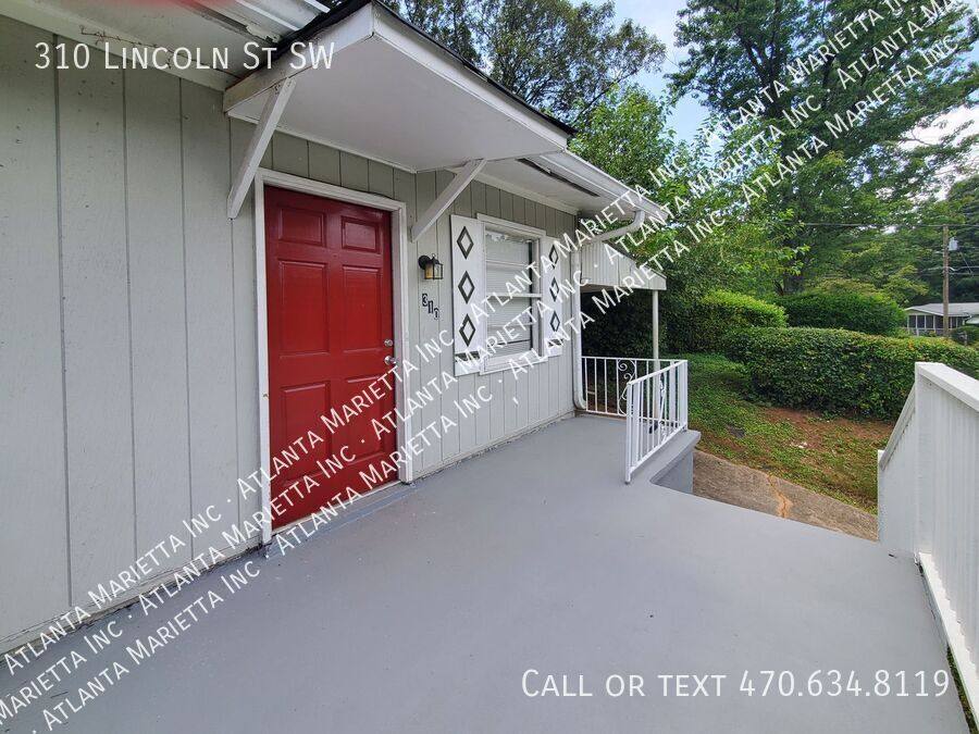 House for rent at 310 Lincoln St SW, Atlanta, GA 30315