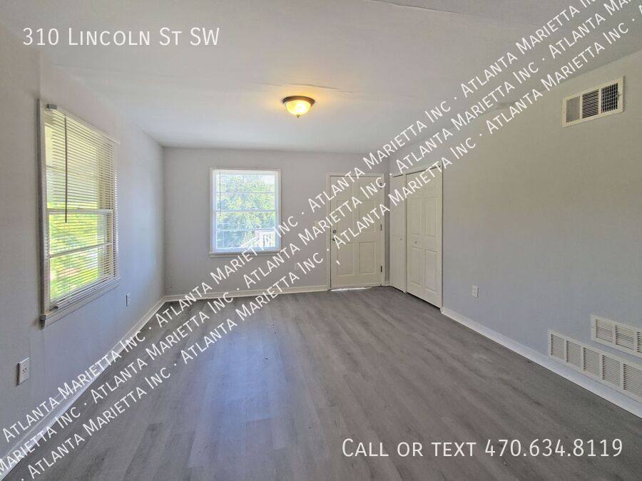 House for rent at 310 Lincoln St SW, Atlanta, GA 30315