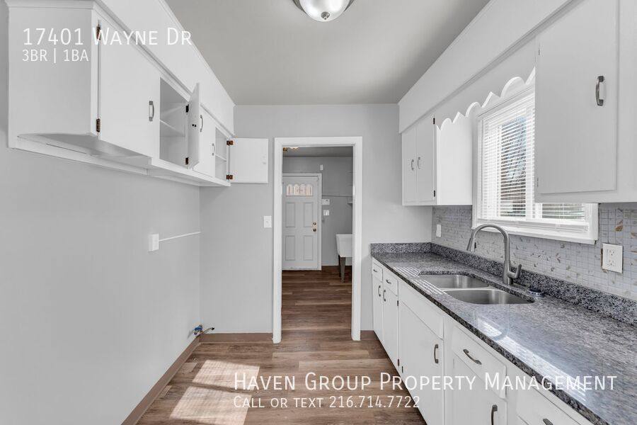 House for rent at 17401 Wayne Dr, Cleveland, OH 44128