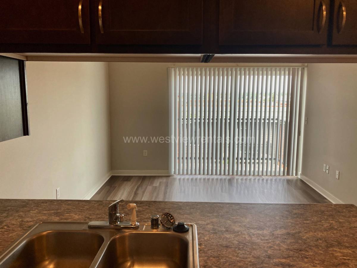 Apartment for rent at 1020 Railroad Ave #512, Bellingham, WA 98225