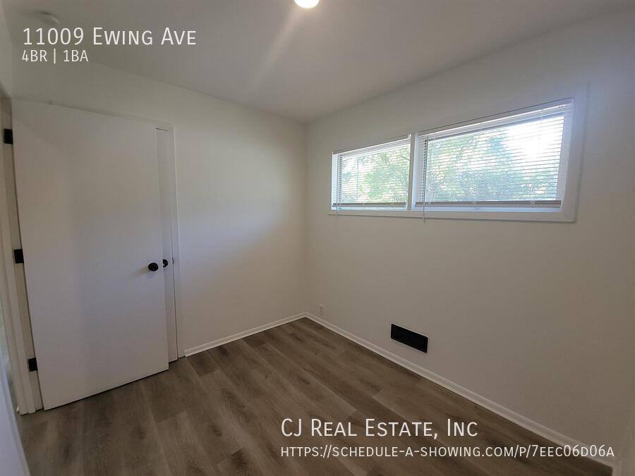 House for rent at 11009 Ewing Ave, Kansas City, MO 64134