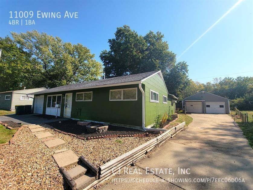 House for rent at 11009 Ewing Ave, Kansas City, MO 64134