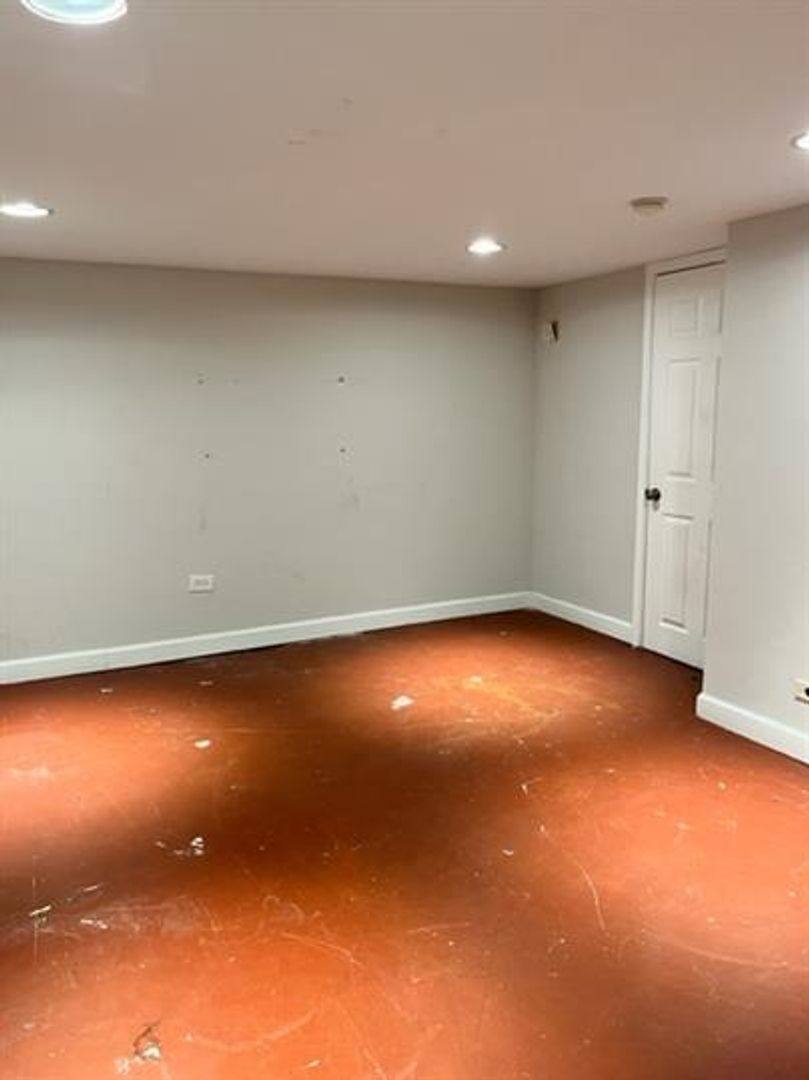 Townhouse for rent at 244 Elgin Ave #1, Forest Park, IL 60130