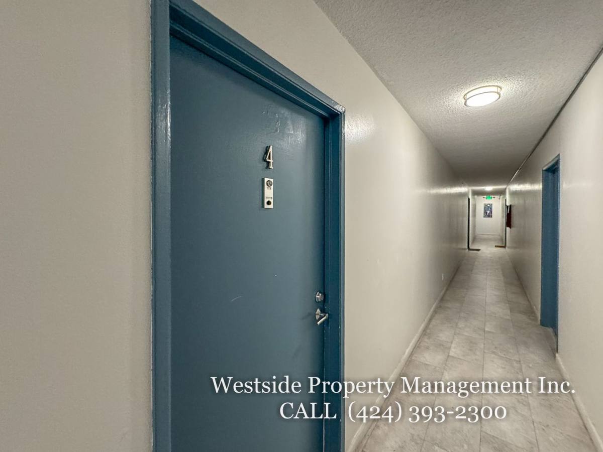 Apartment for rent at 416 Rose Ave #4, Venice, CA 90291